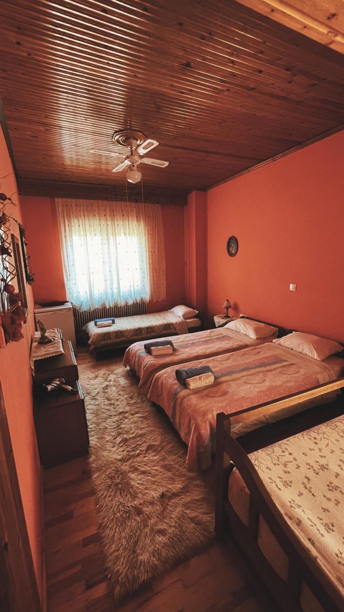 Olympiades Rooms Litóchoron Esterno foto